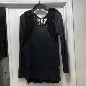 Long black and gray crochet t shirt